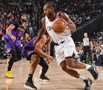 南宫体育 -里程碑夜曼联豪取连胜；亚冠转会期刷纪录；更衣室稳定；数据趋势出现新变化的简单介绍